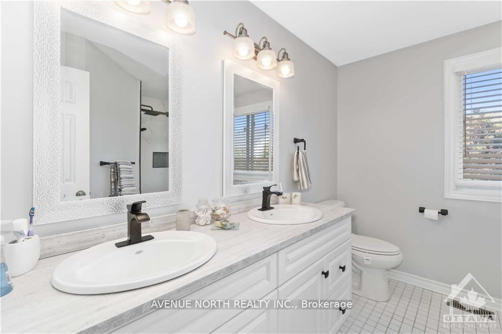 Photo 15 of 10 Pickwick Drive, Ottawa, Barrhaven - Cedargrove/Fraserdale — HOMEH