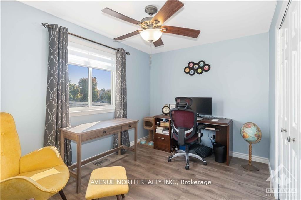 Photo 17 of 10 Pickwick Drive, Ottawa, Barrhaven - Cedargrove/Fraserdale — HOMEH