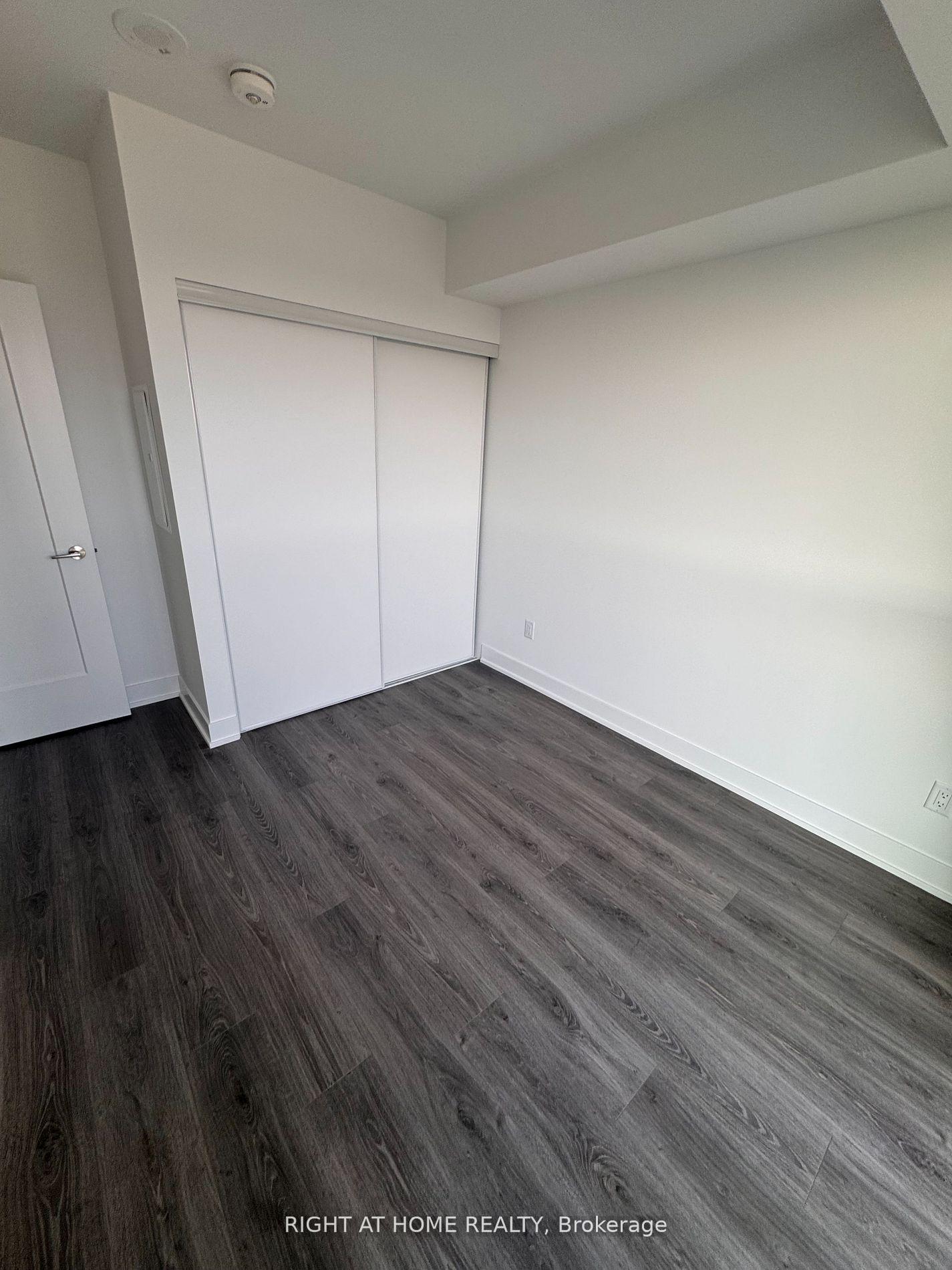 Photo 3 of Unit 701, 2545 Simcoe Street N, Oshawa, Windfields — HOMEH