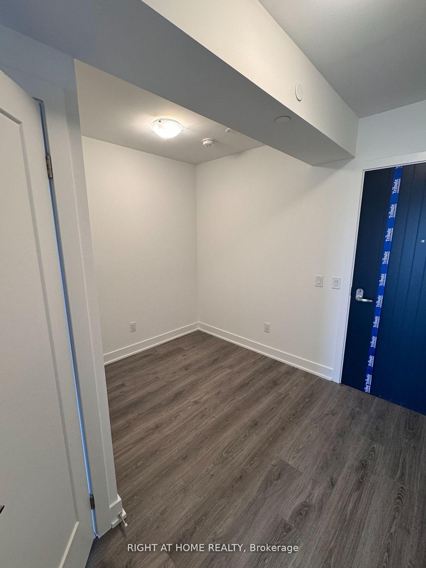 Photo 4 of Unit 701, 2545 Simcoe Street N, Oshawa, Windfields — HOMEH