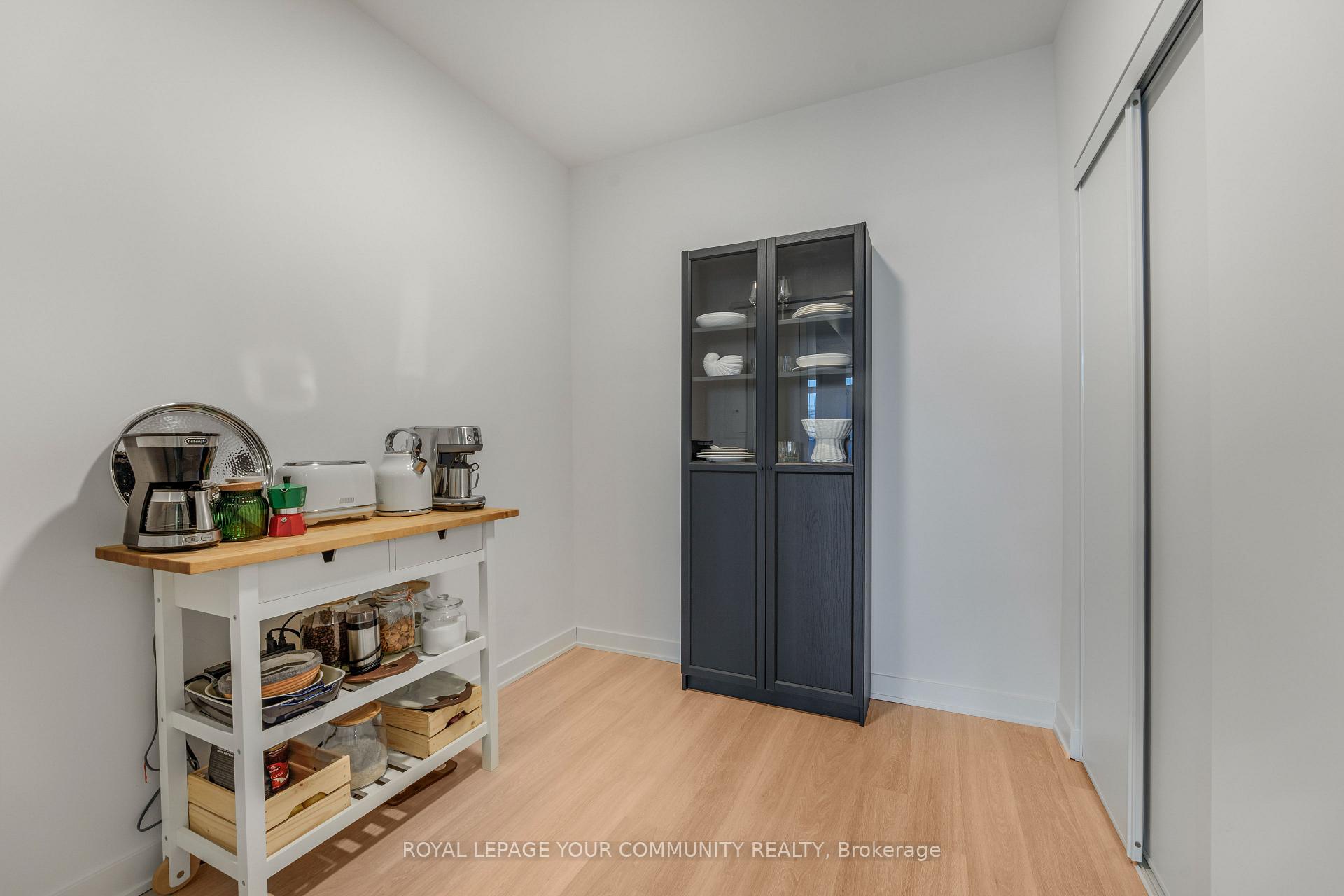 Photo 26 of Unit 224, 50 Upper Mall Way, Vaughan, Brownridge — HOMEH