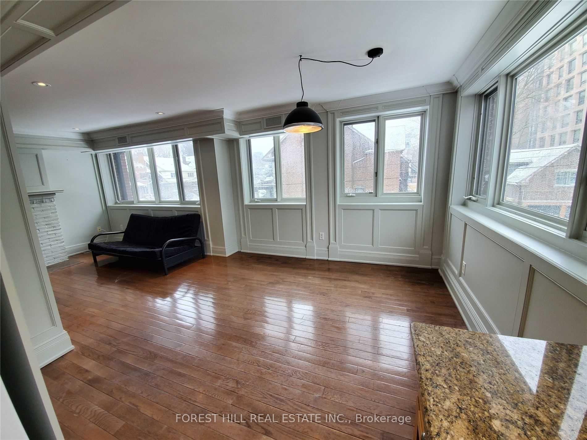 Photo 5 of Unit 3, 216 Heath Street, Toronto, Forest Hill South — HOMEH