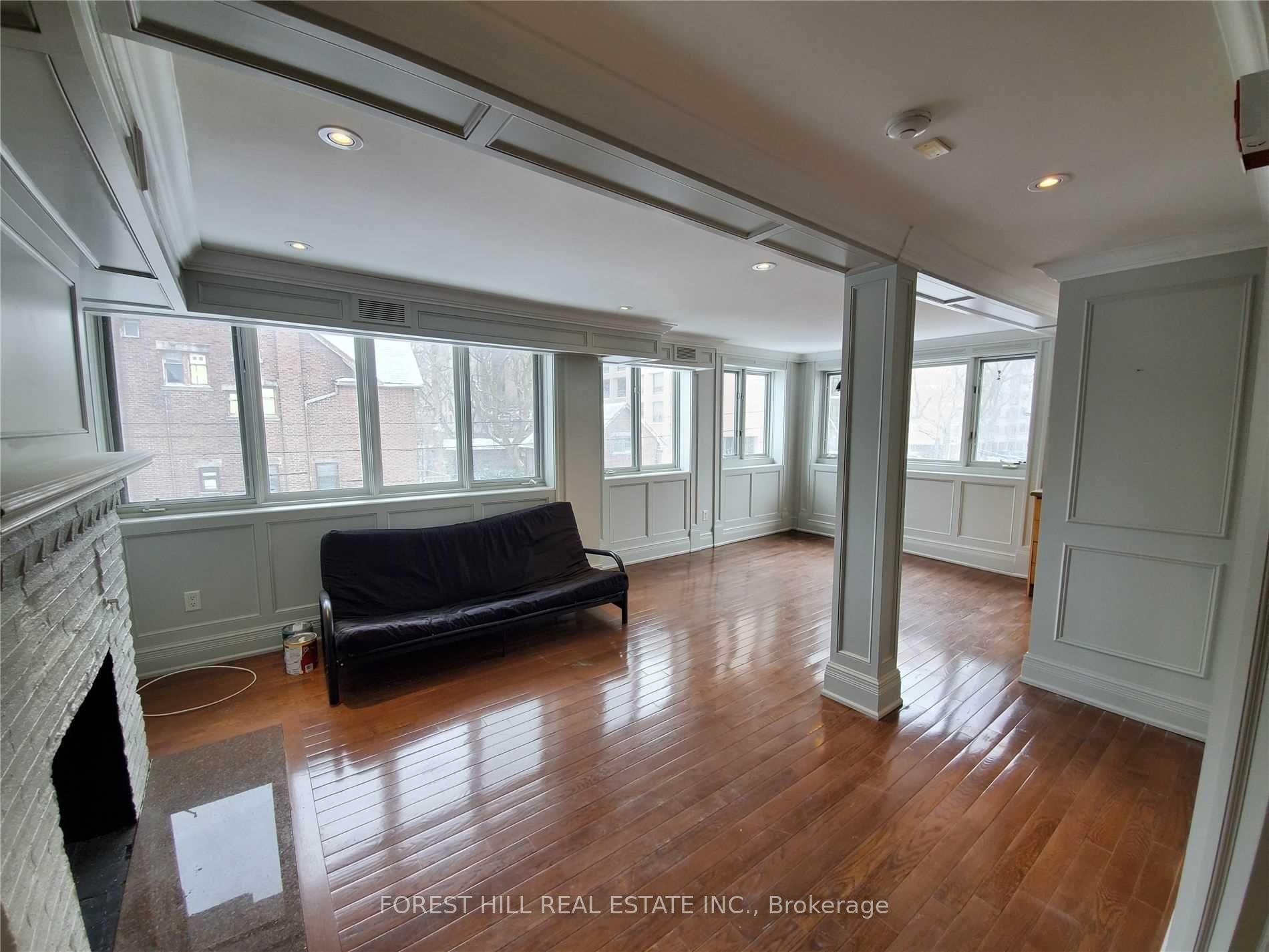 Photo 3 of Unit 3, 216 Heath Street, Toronto, Forest Hill South — HOMEH