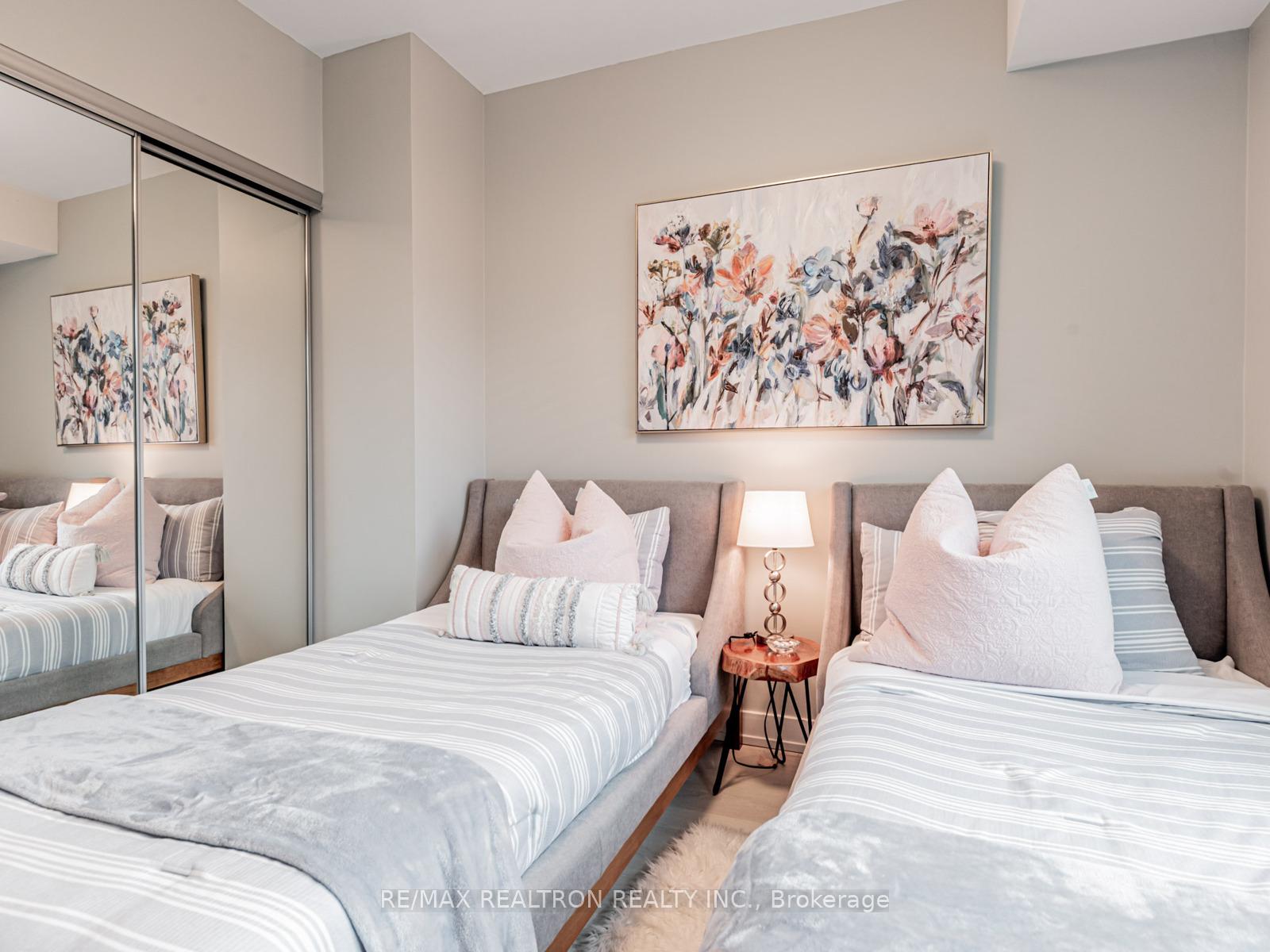 Photo 13 of Unit C320, 301 Sea Ray Avenue, Innisfil, Rural Innisfil — HOMEH