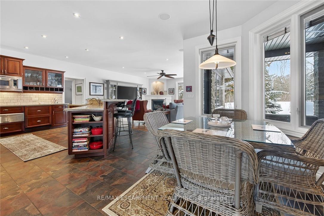 Photo 21 of 72 Yeager Avenue, Norfolk, Simcoe — HOMEH