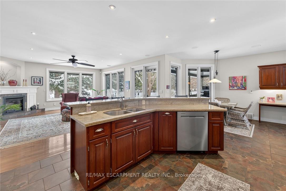 Photo 16 of 72 Yeager Avenue, Norfolk, Simcoe — HOMEH