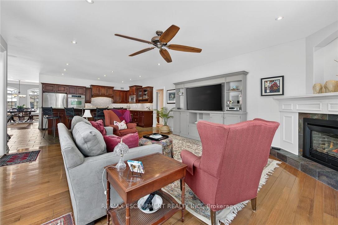 Photo 18 of 72 Yeager Avenue, Norfolk, Simcoe — HOMEH
