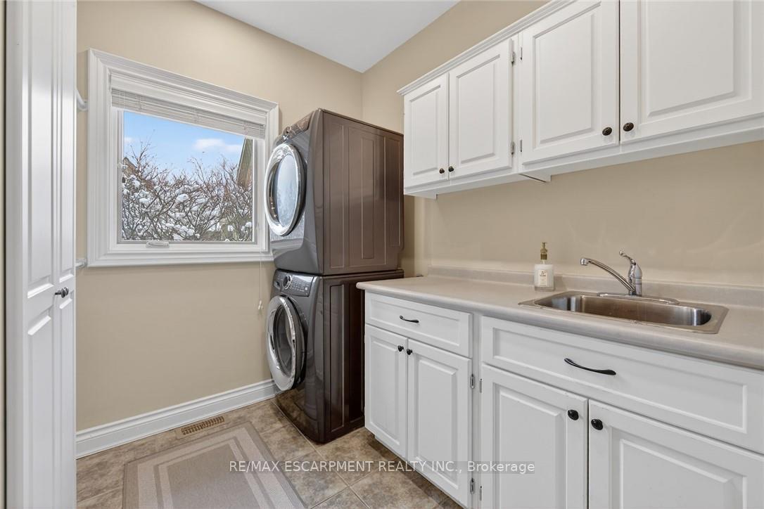 Photo 41 of 72 Yeager Avenue, Norfolk, Simcoe — HOMEH