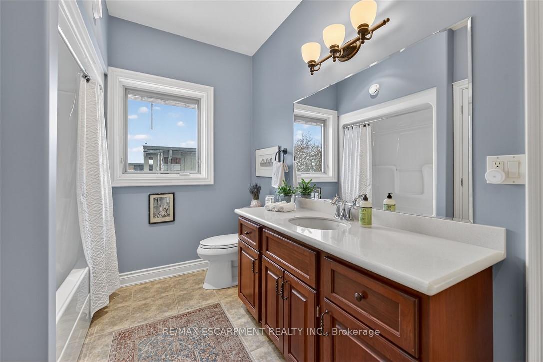 Photo 23 of 72 Yeager Avenue, Norfolk, Simcoe — HOMEH