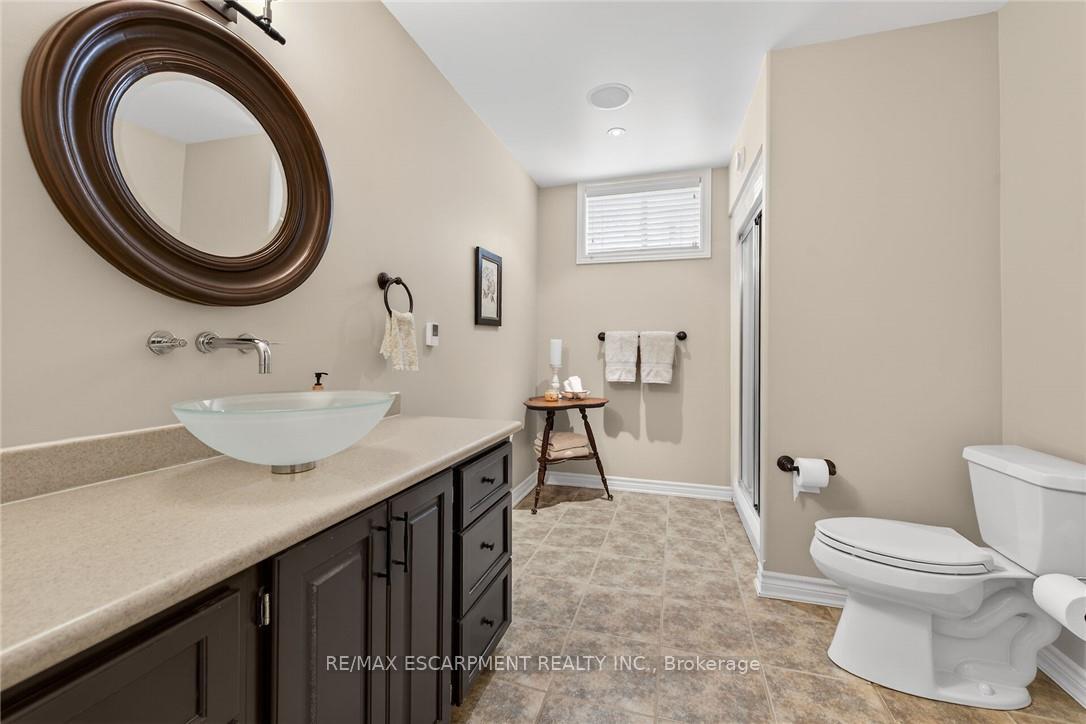 Photo 11 of 72 Yeager Avenue, Norfolk, Simcoe — HOMEH