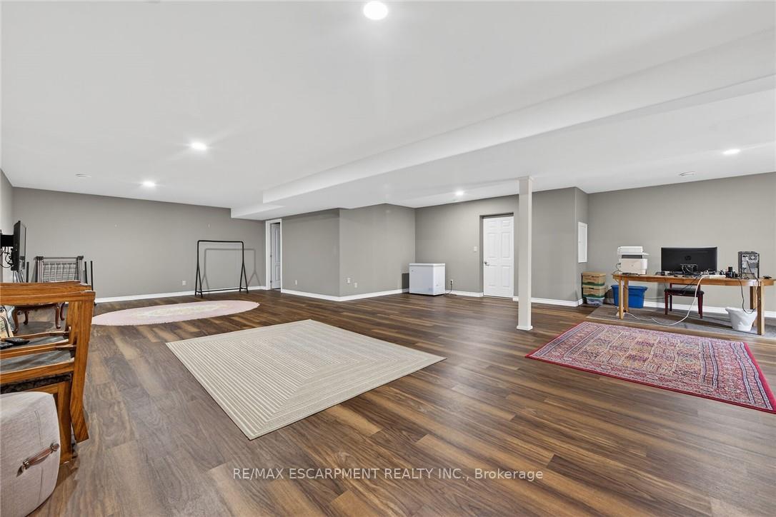 Photo 25 of 72 Yeager Avenue, Norfolk, Simcoe — HOMEH