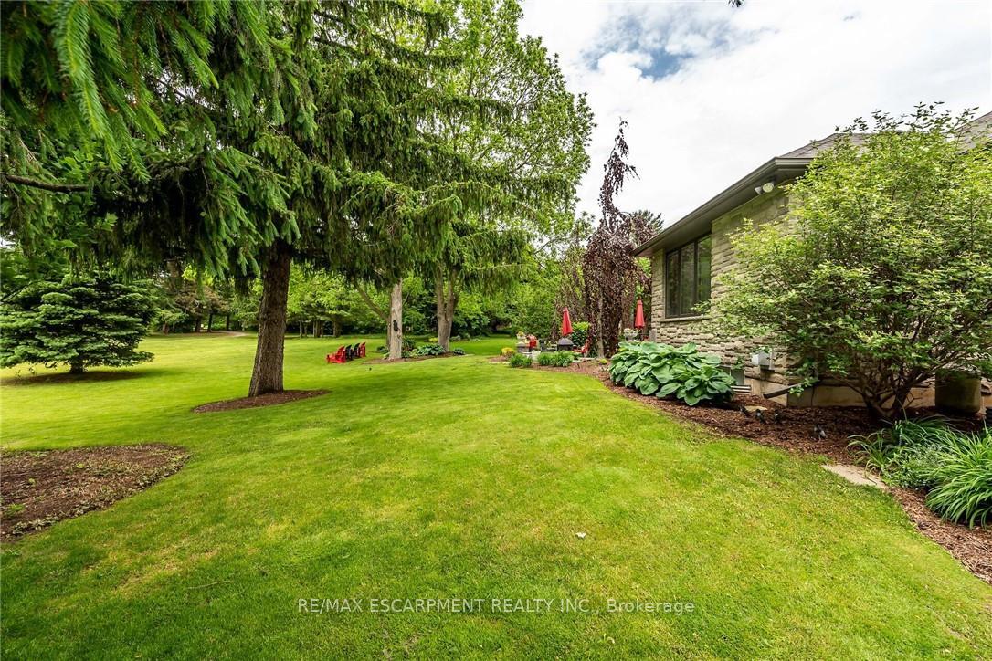 Photo 34 of 72 Yeager Avenue, Norfolk, Simcoe — HOMEH