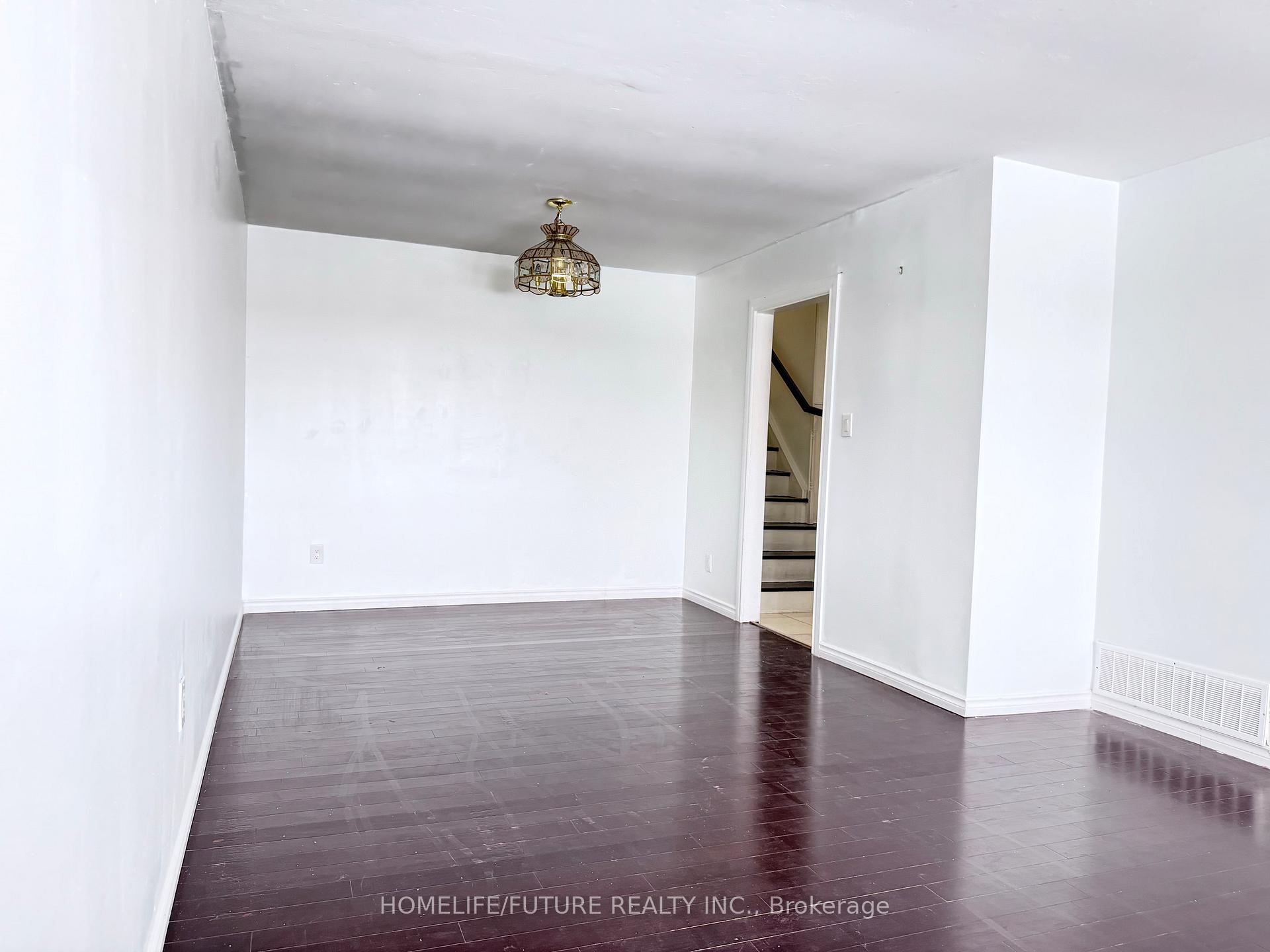 Photo 6 of Unit Main & Lower, 145 Bruce Beer Drive, Brampton, Madoc — HOMEH