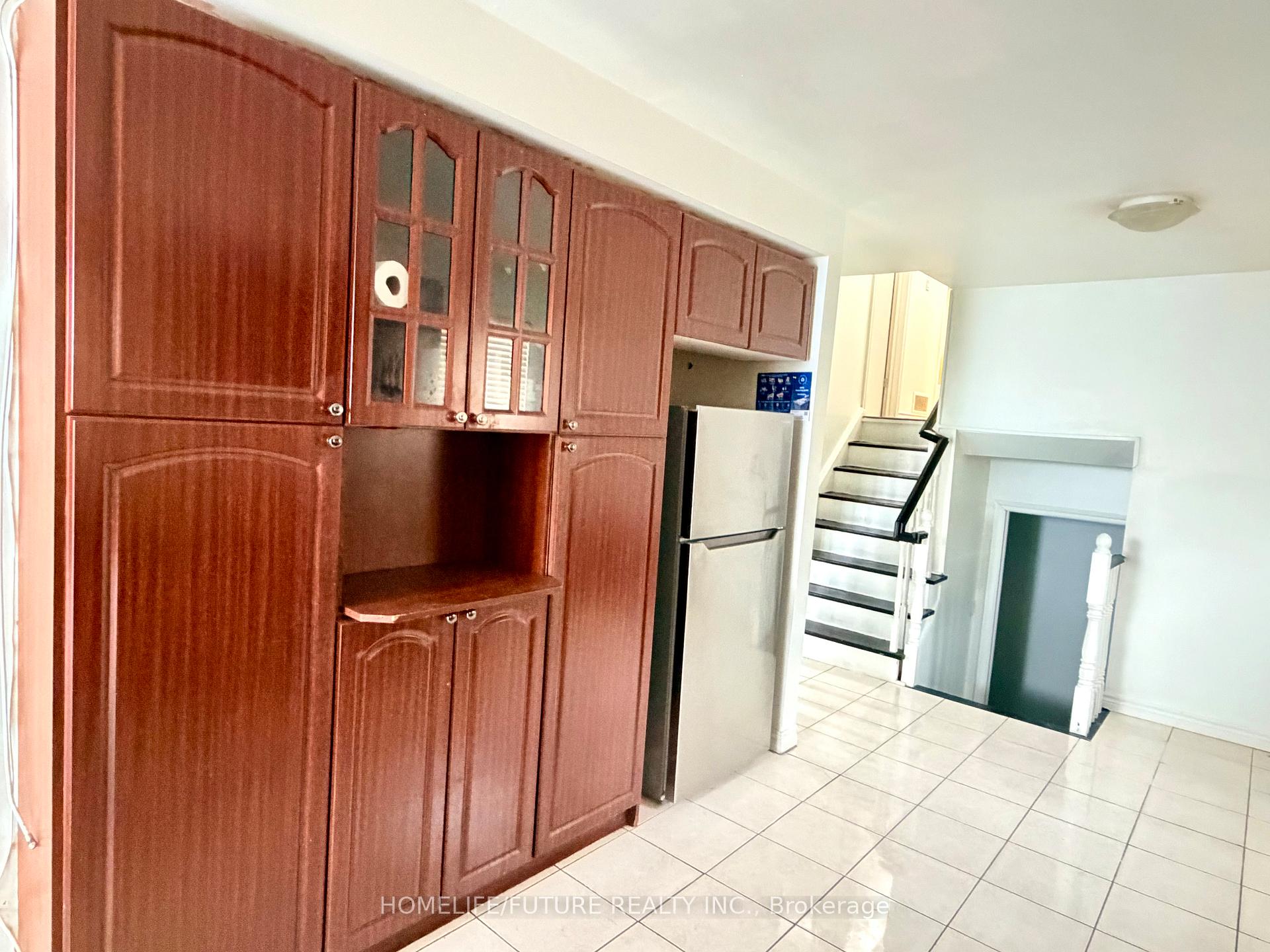 Photo 8 of Unit Main & Lower, 145 Bruce Beer Drive, Brampton, Madoc — HOMEH