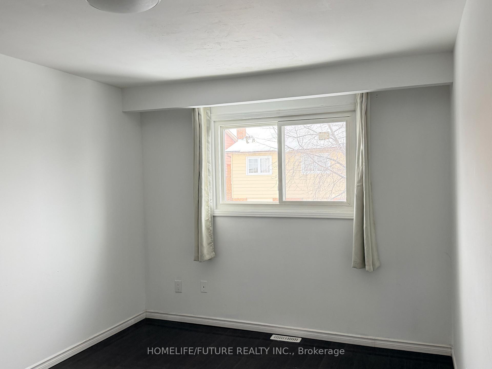 Photo 33 of Unit Main & Lower, 145 Bruce Beer Drive, Brampton, Madoc — HOMEH