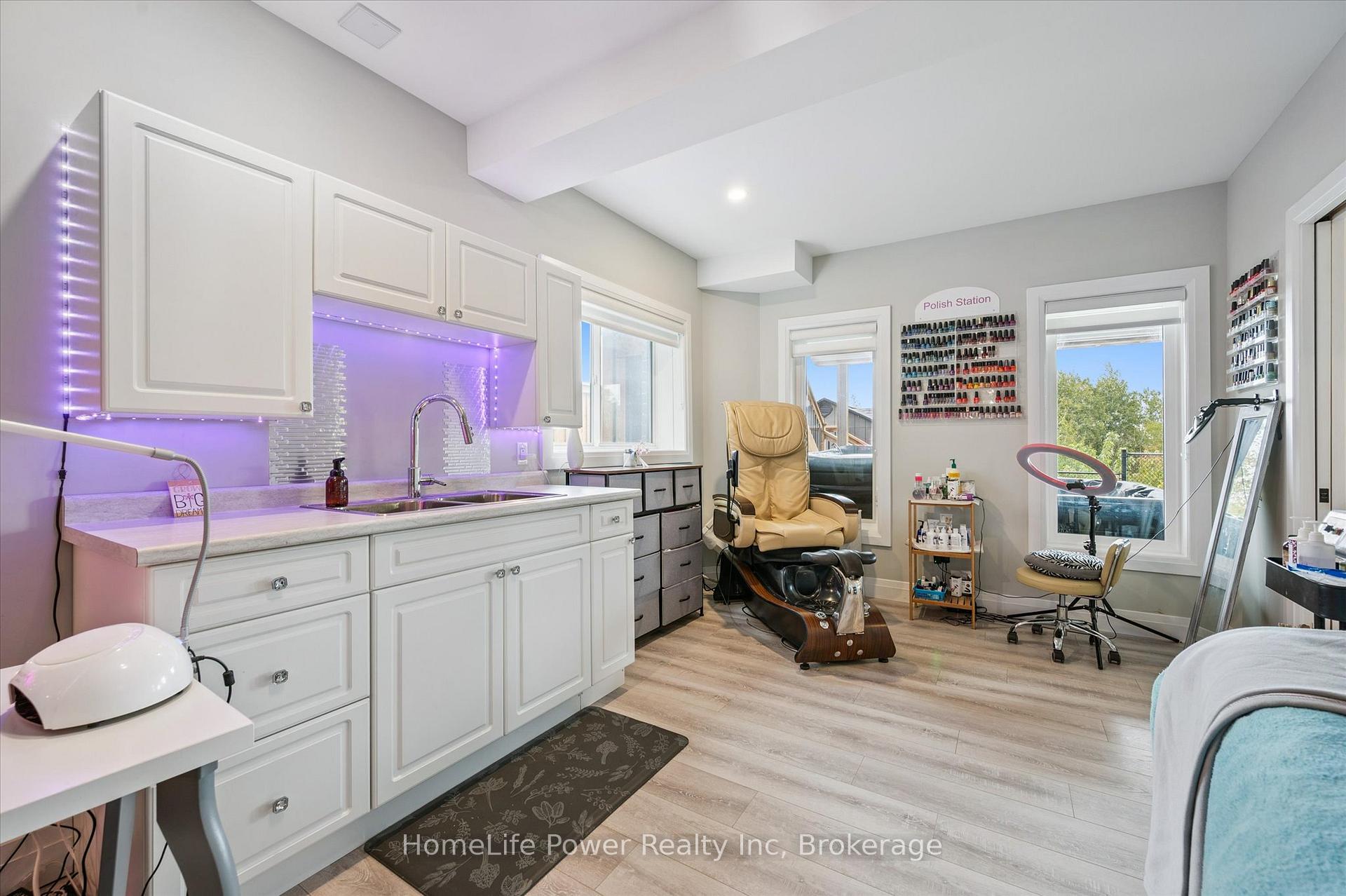 Photo 32 of 9 Everton Drive, Guelph, Grange Road — HOMEH