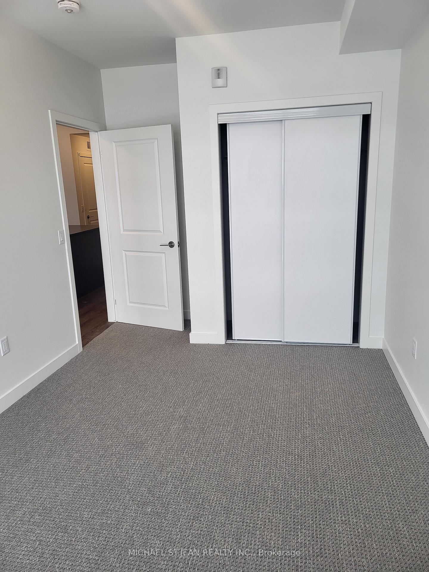 Photo 11 of Unit 803, 461 Green Road, Hamilton, Lakeshore — HOMEH