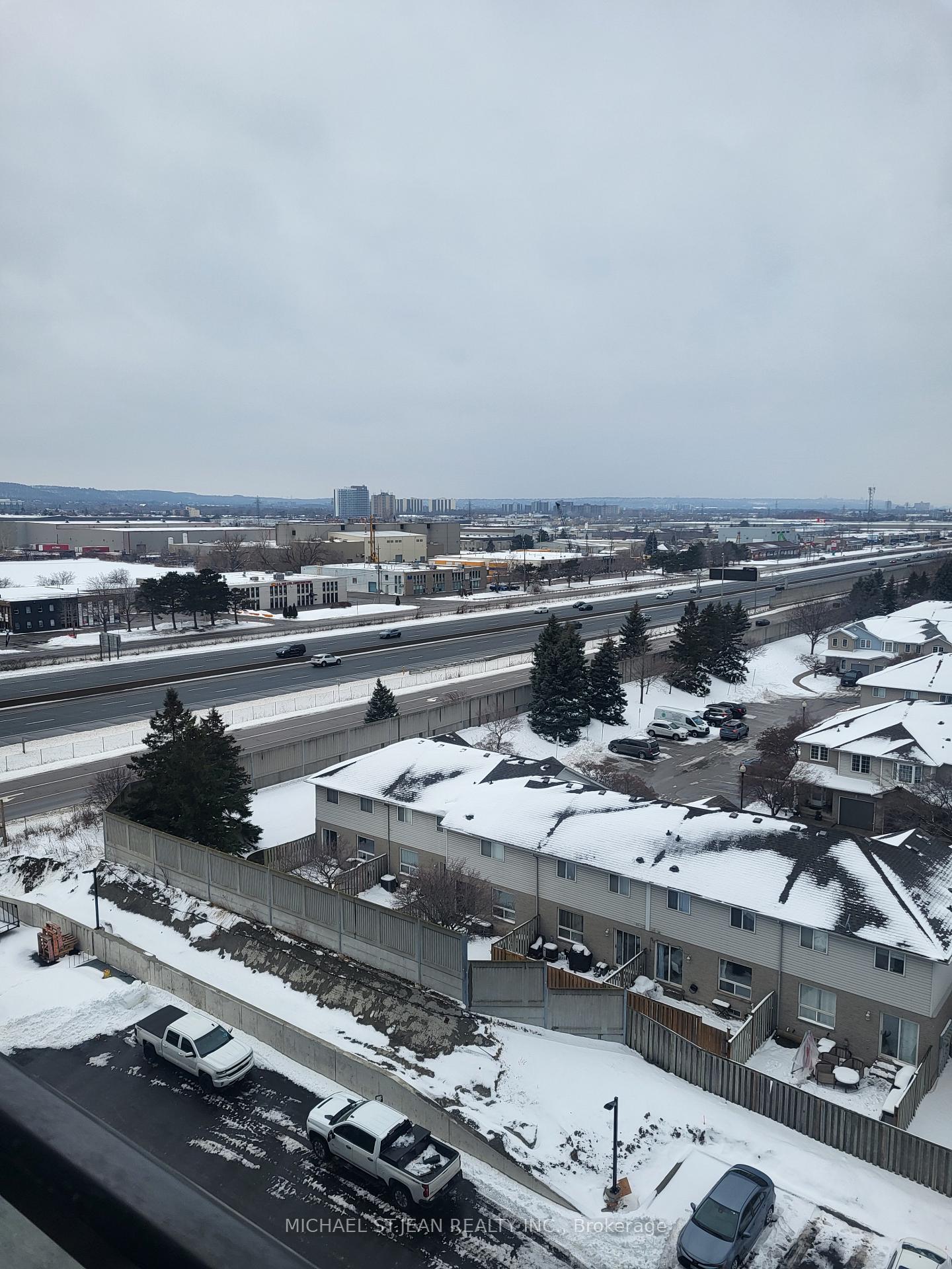 Photo 12 of Unit 803, 461 Green Road, Hamilton, Lakeshore — HOMEH