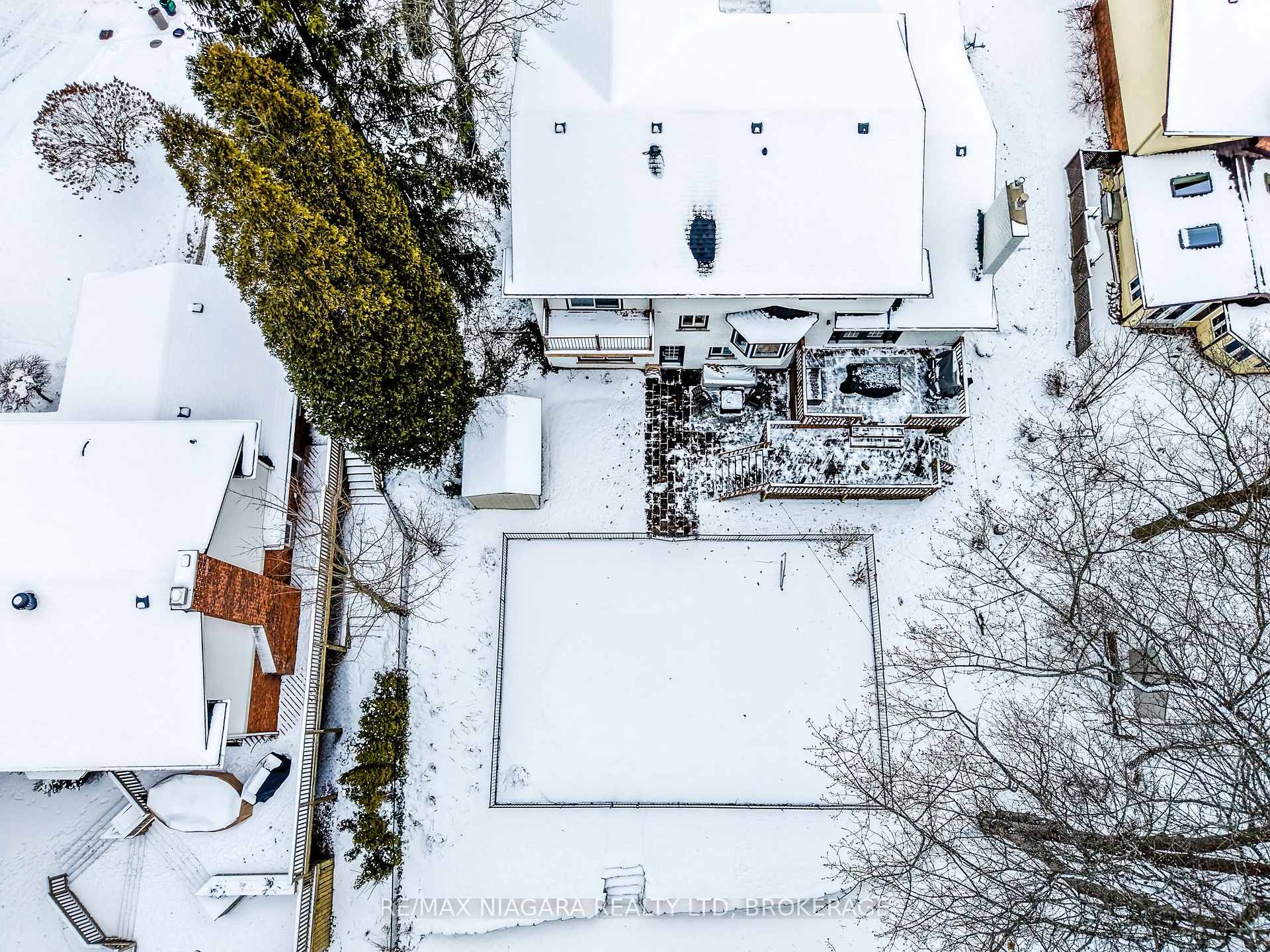 Photo 4 of 35 Berkwood Place, Pelham, Fonthill — HOMEH