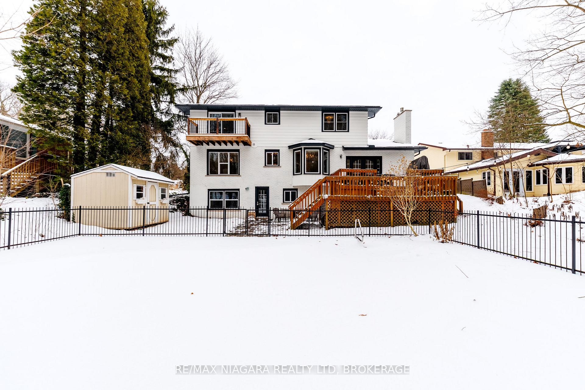 Photo 2 of 35 Berkwood Place, Pelham, Fonthill — HOMEH