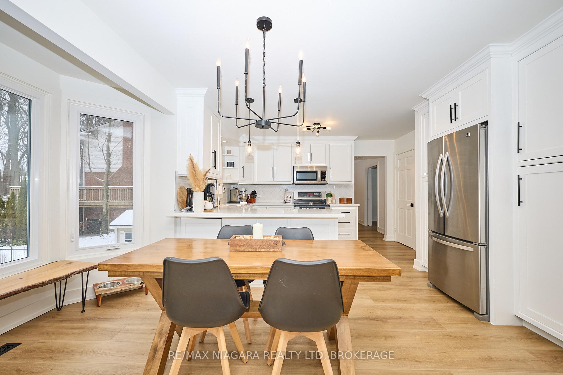 Photo 10 of 35 Berkwood Place, Pelham, Fonthill — HOMEH
