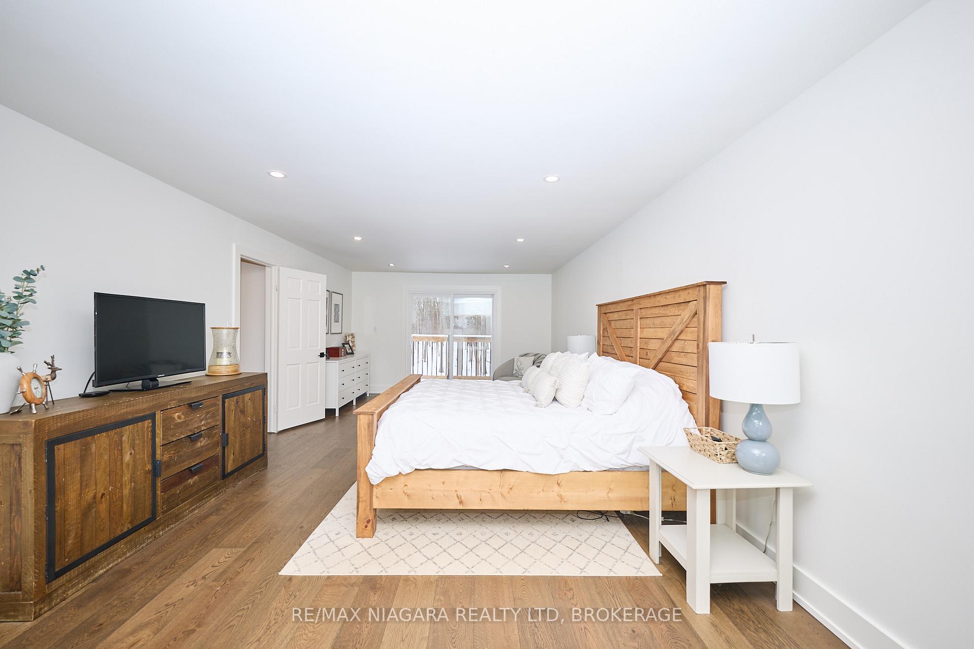 Photo 7 of 35 Berkwood Place, Pelham, Fonthill — HOMEH