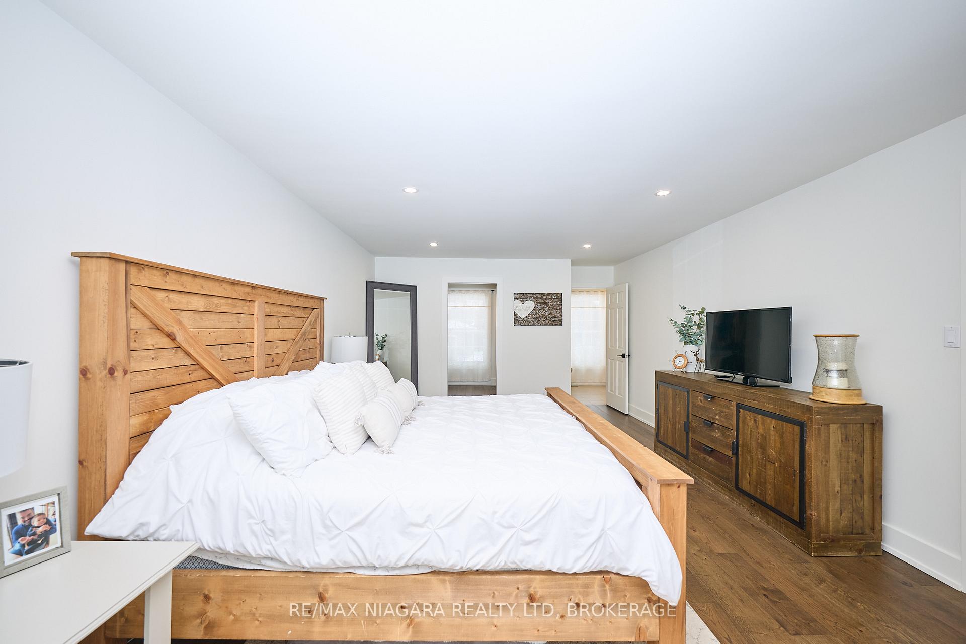 Photo 38 of 35 Berkwood Place, Pelham, Fonthill — HOMEH
