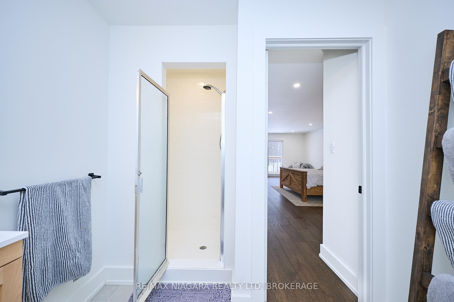 Photo 12 of 35 Berkwood Place, Pelham, Fonthill — HOMEH