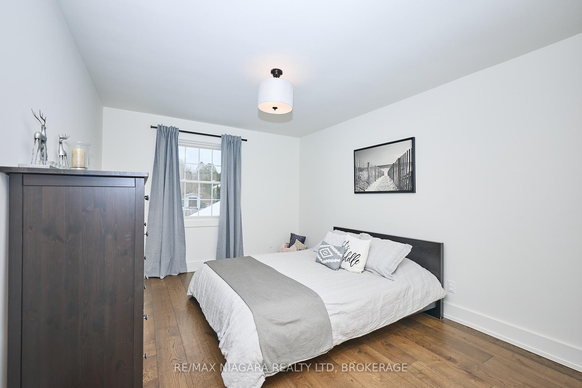 Photo 20 of 35 Berkwood Place, Pelham, Fonthill — HOMEH