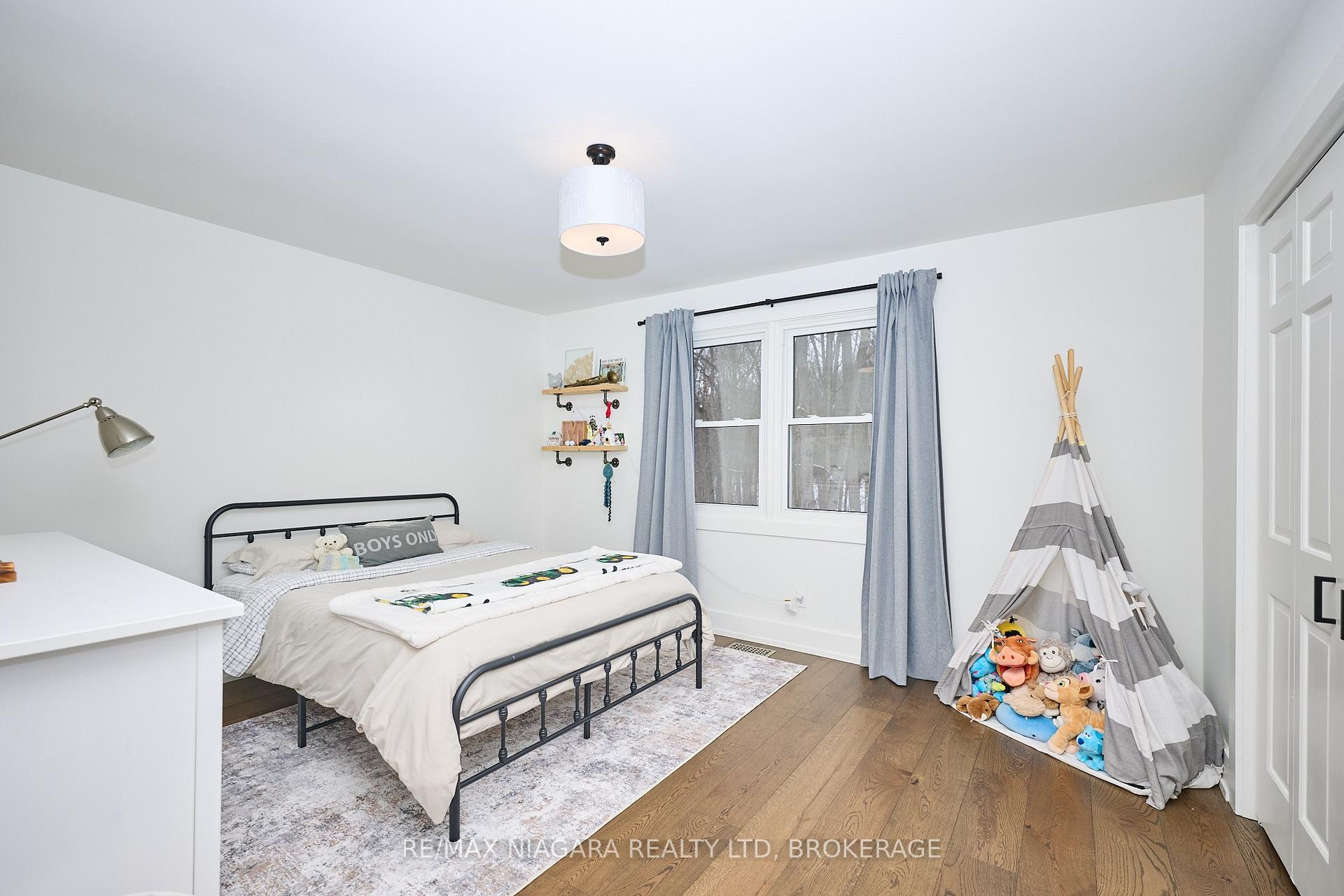 Photo 18 of 35 Berkwood Place, Pelham, Fonthill — HOMEH