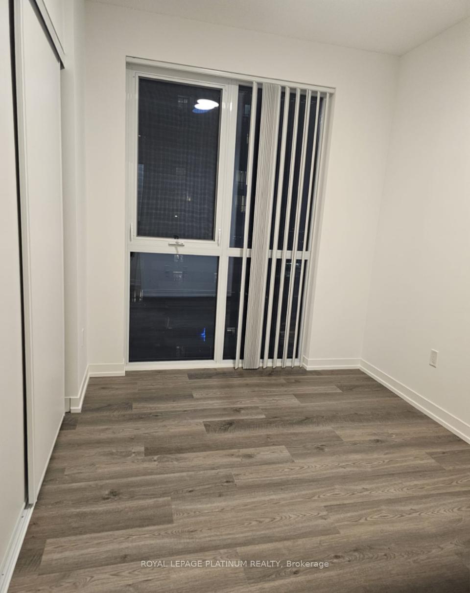 Photo 8 of Unit 3512, 8 Interchange Way, Vaughan, Vaughan Corporate Centre — HOMEH