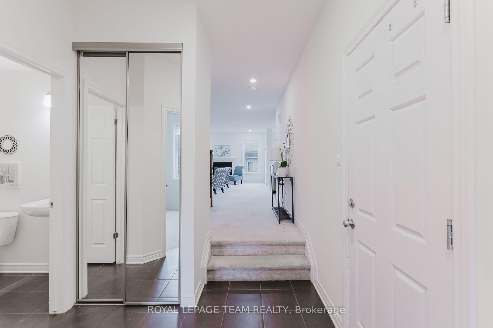 Photo 3 of 411 Temiskaming Crescent, Ottawa, Barrhaven - Strandherd — HOMEH