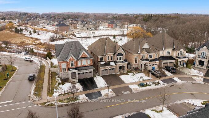 Photo 30 of 95 Strawbridge Farm Drive, Aurora, Aurora Grove — HOMEH