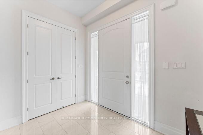 Photo 15 of 95 Strawbridge Farm Drive, Aurora, Aurora Grove — HOMEH