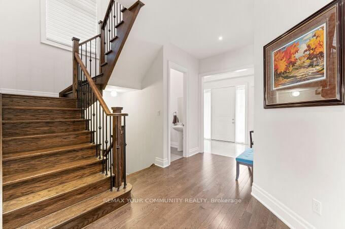 Photo 3 of 95 Strawbridge Farm Drive, Aurora, Aurora Grove — HOMEH