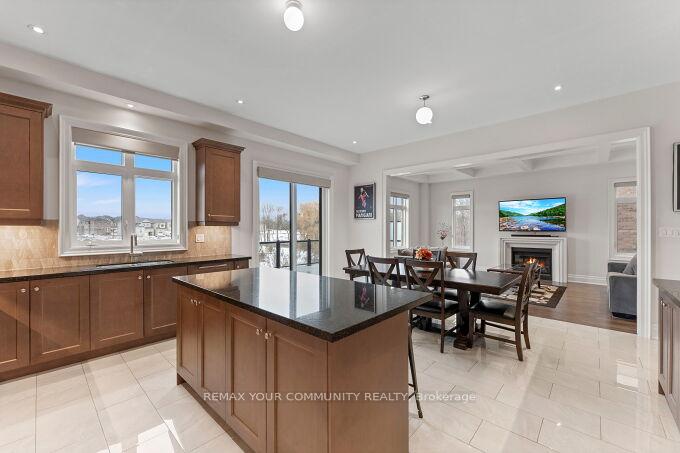 Photo 8 of 95 Strawbridge Farm Drive, Aurora, Aurora Grove — HOMEH