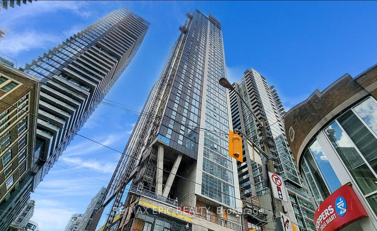Photo 6 of Unit 1215, 88 Blue Jays Way, Toronto, Waterfront Communities — HOMEH