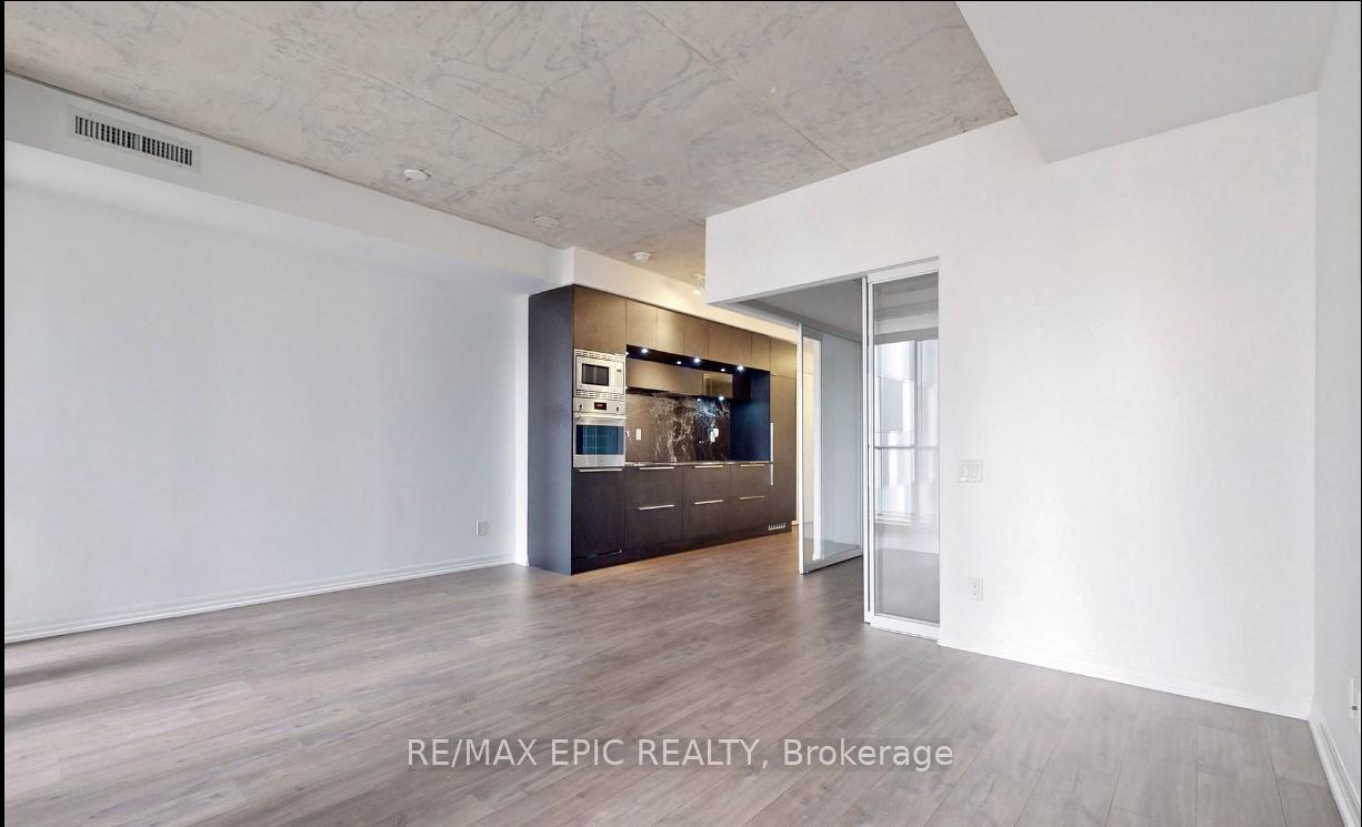 Photo 4 of Unit 1215, 88 Blue Jays Way, Toronto, Waterfront Communities — HOMEH