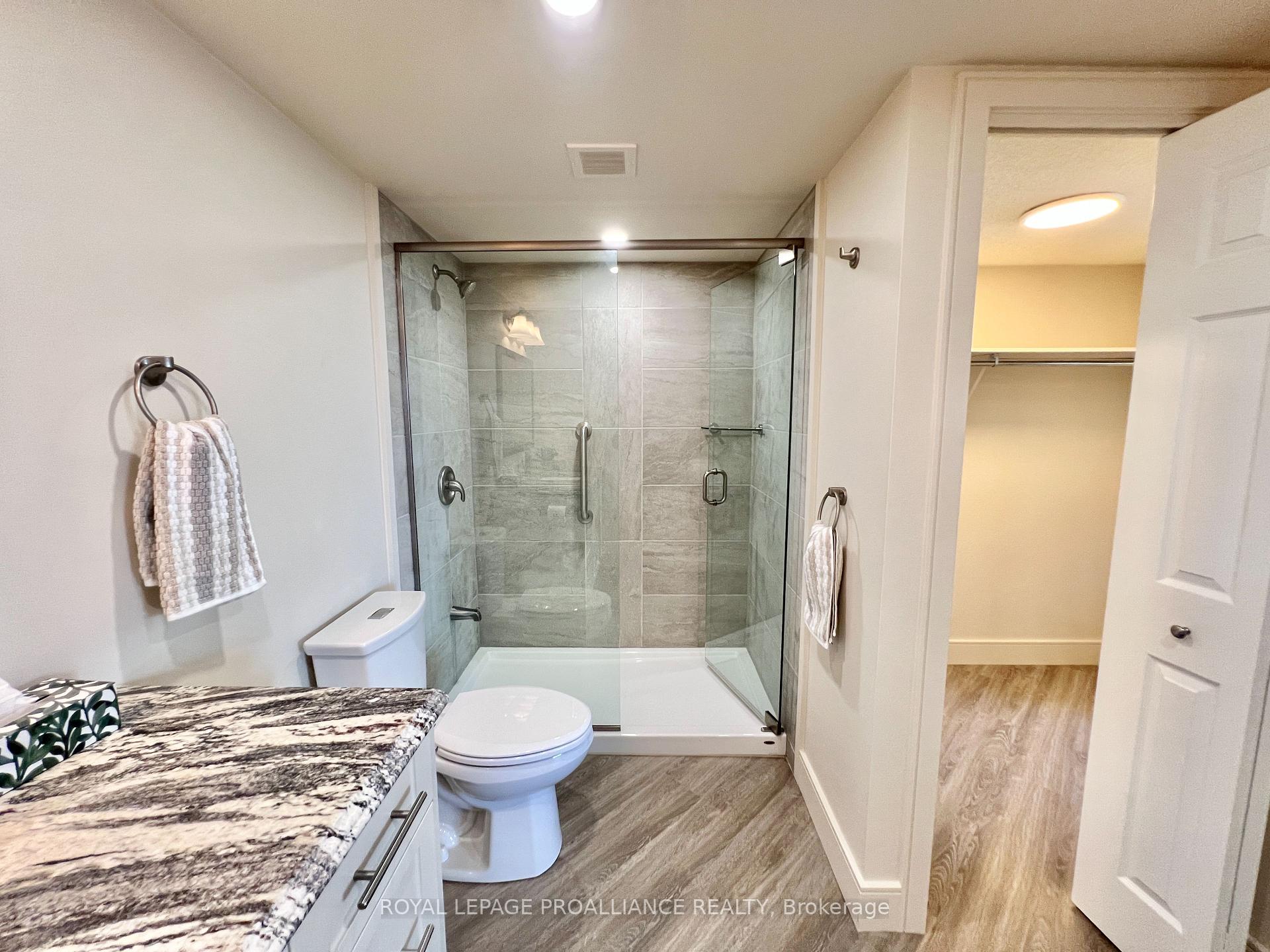Photo 6 of Unit 604, 344 Front Street, Belleville, Belleville Ward — HOMEH