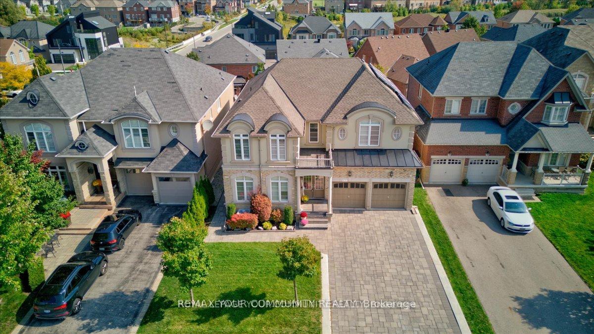 Photo 6 of 9 Heaney Court, Aurora, Bayview Northeast — HOMEH