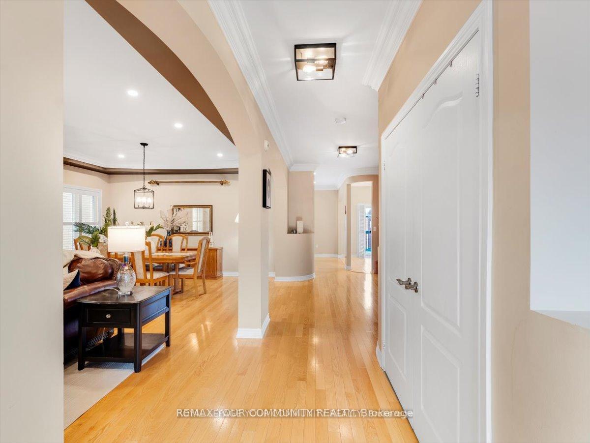 Photo 36 of 9 Heaney Court, Aurora, Bayview Northeast — HOMEH