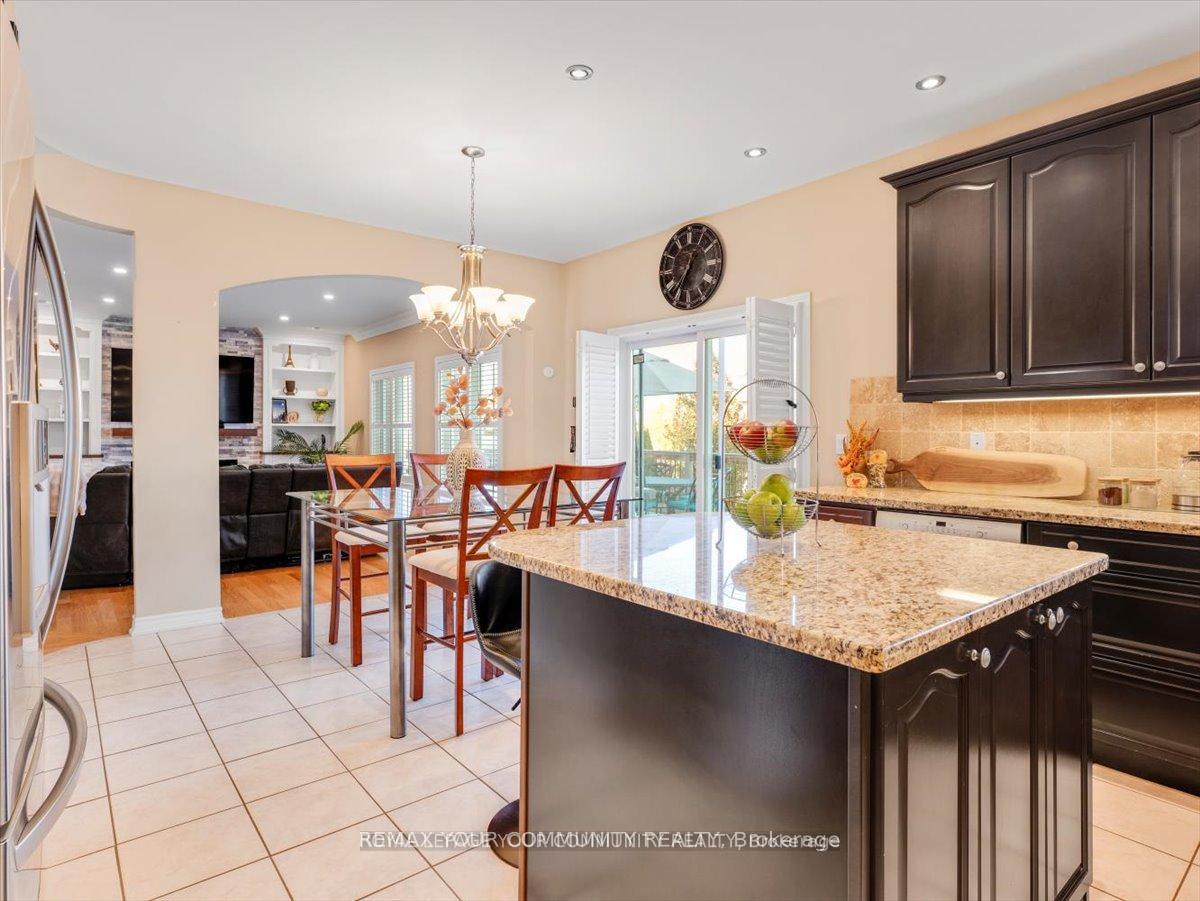 Photo 33 of 9 Heaney Court, Aurora, Bayview Northeast — HOMEH