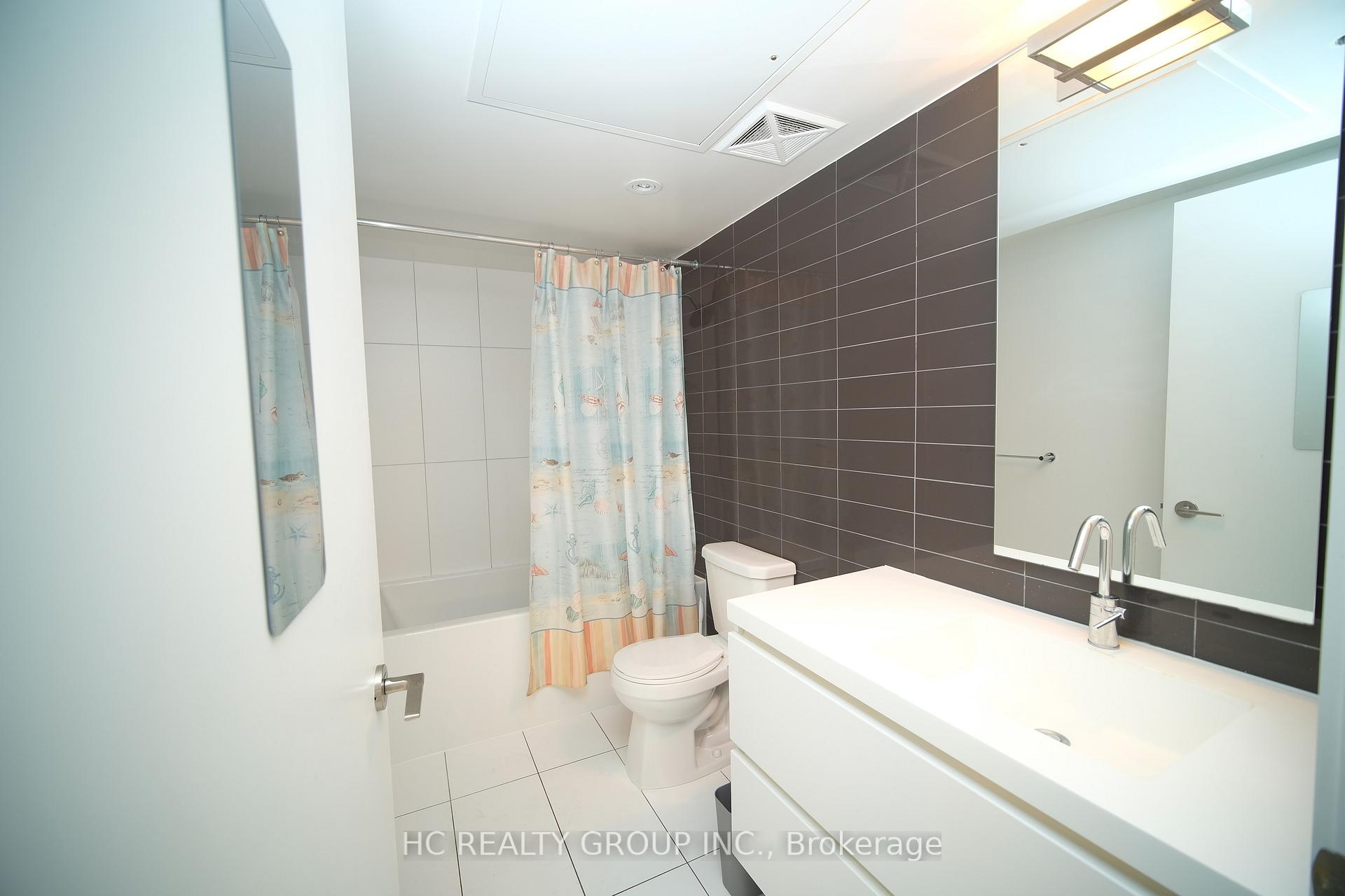 Photo 7 of Unit 722, 85 Queens Wharf Road, Toronto, Waterfront Communities — HOMEH