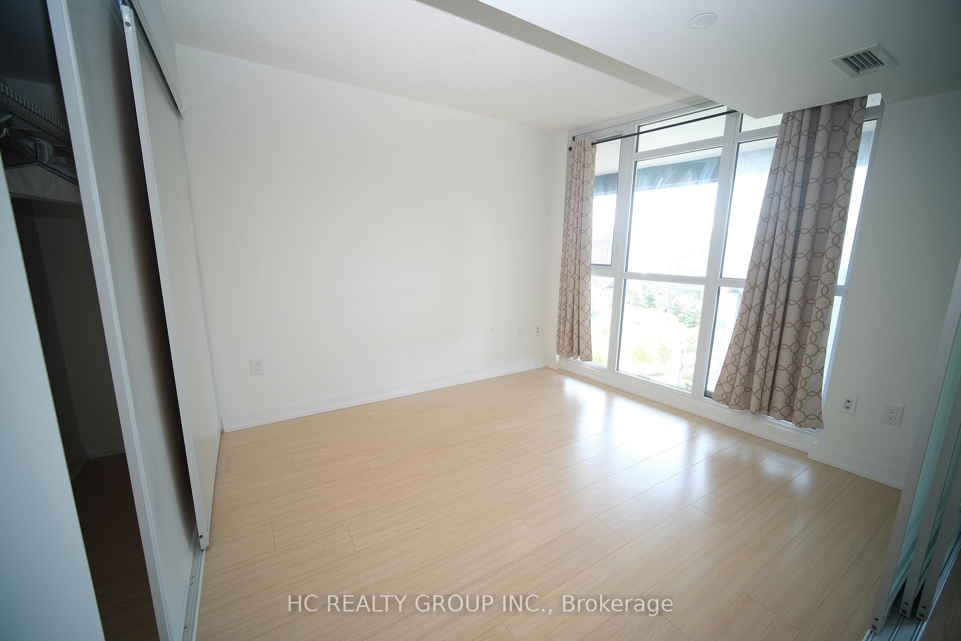 Photo 8 of Unit 722, 85 Queens Wharf Road, Toronto, Waterfront Communities — HOMEH