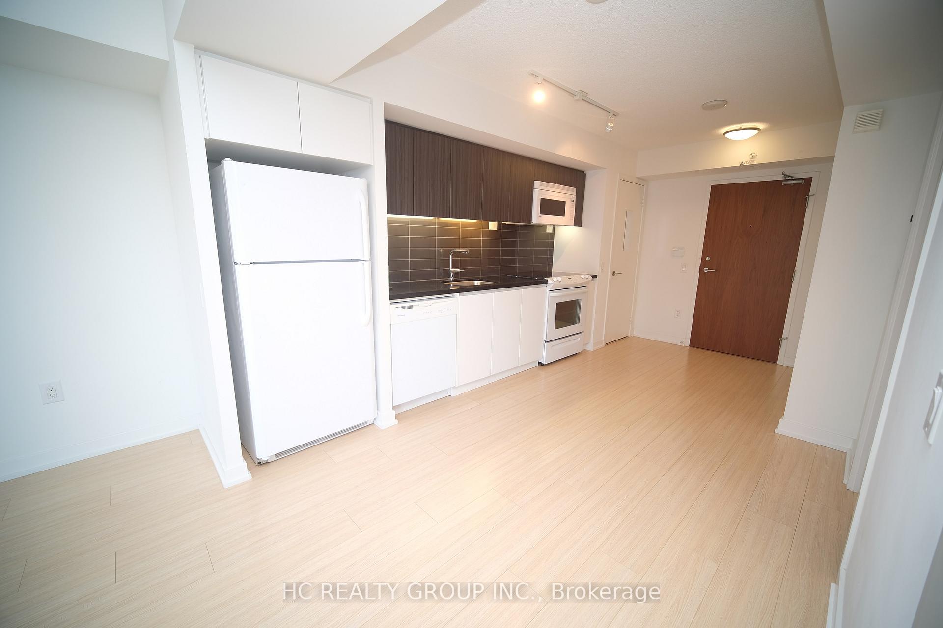 Photo 10 of Unit 722, 85 Queens Wharf Road, Toronto, Waterfront Communities — HOMEH