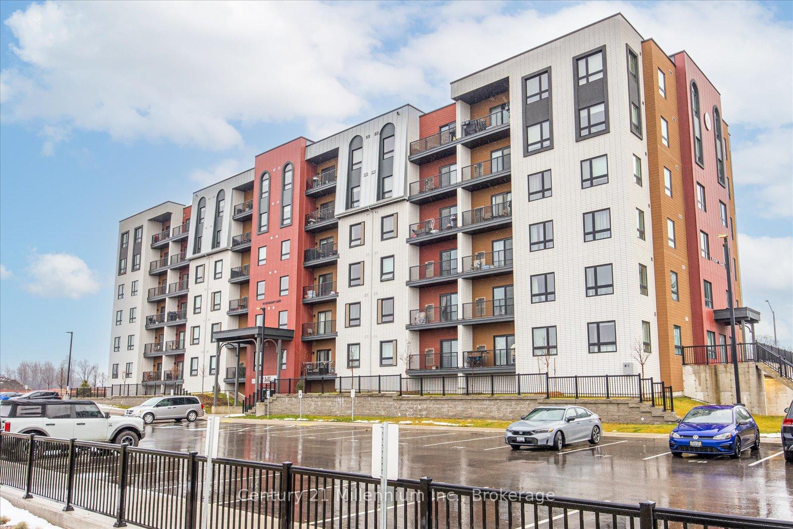 Photo 2 of Unit 409, 10 Culinary Lane, Barrie, Rural Barrie Southeast — HOMEH