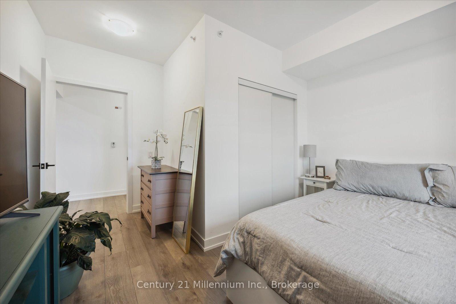 Photo 22 of Unit 409, 10 Culinary Lane, Barrie, Rural Barrie Southeast — HOMEH