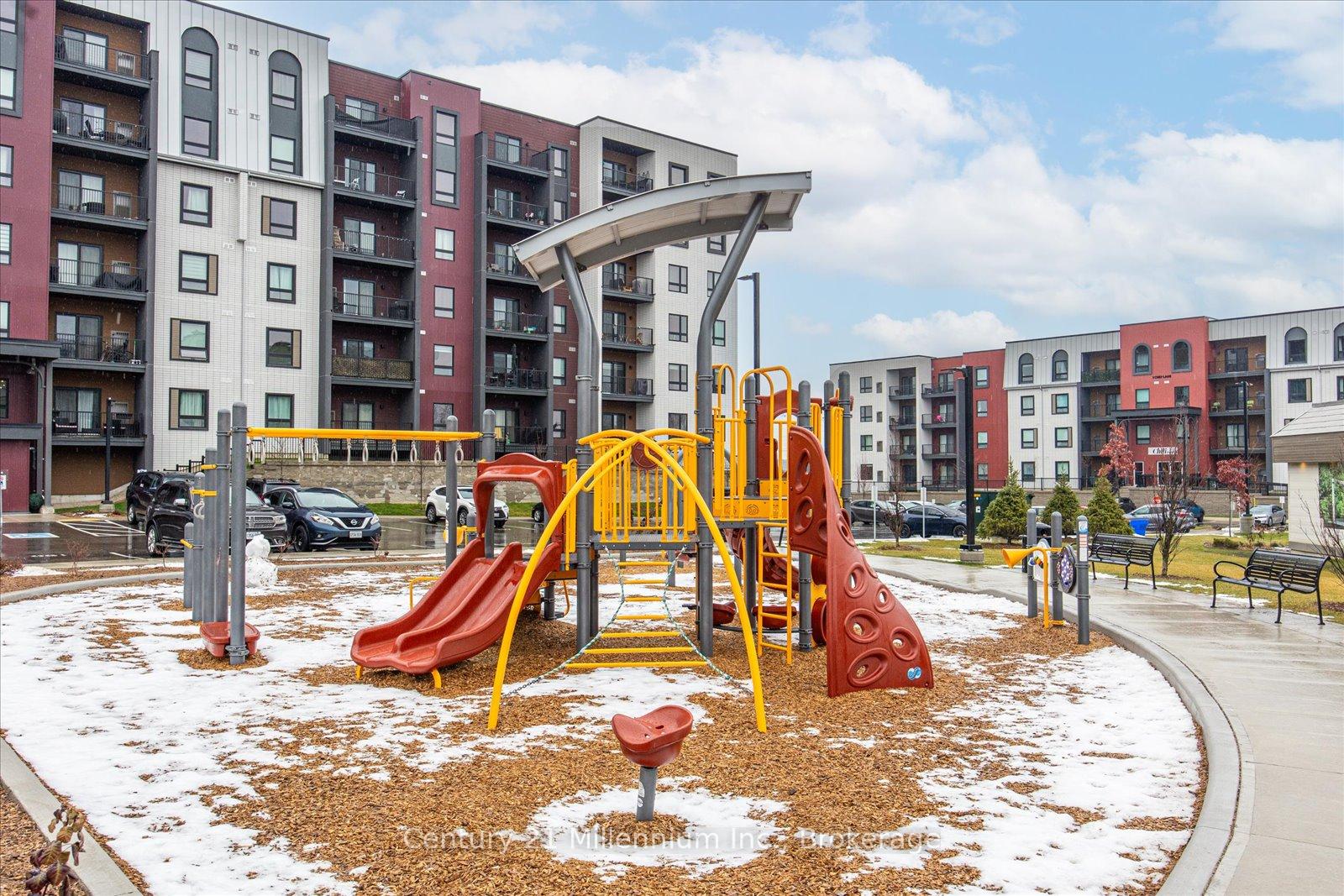 Photo 26 of Unit 409, 10 Culinary Lane, Barrie, Rural Barrie Southeast — HOMEH