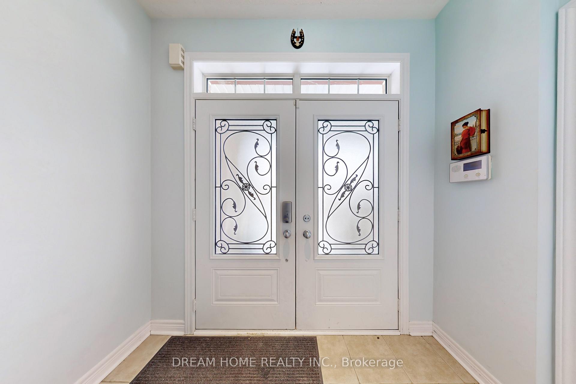 Photo 2 of 63 Murray Tabb Street, Clarington, Bowmanville — HOMEH