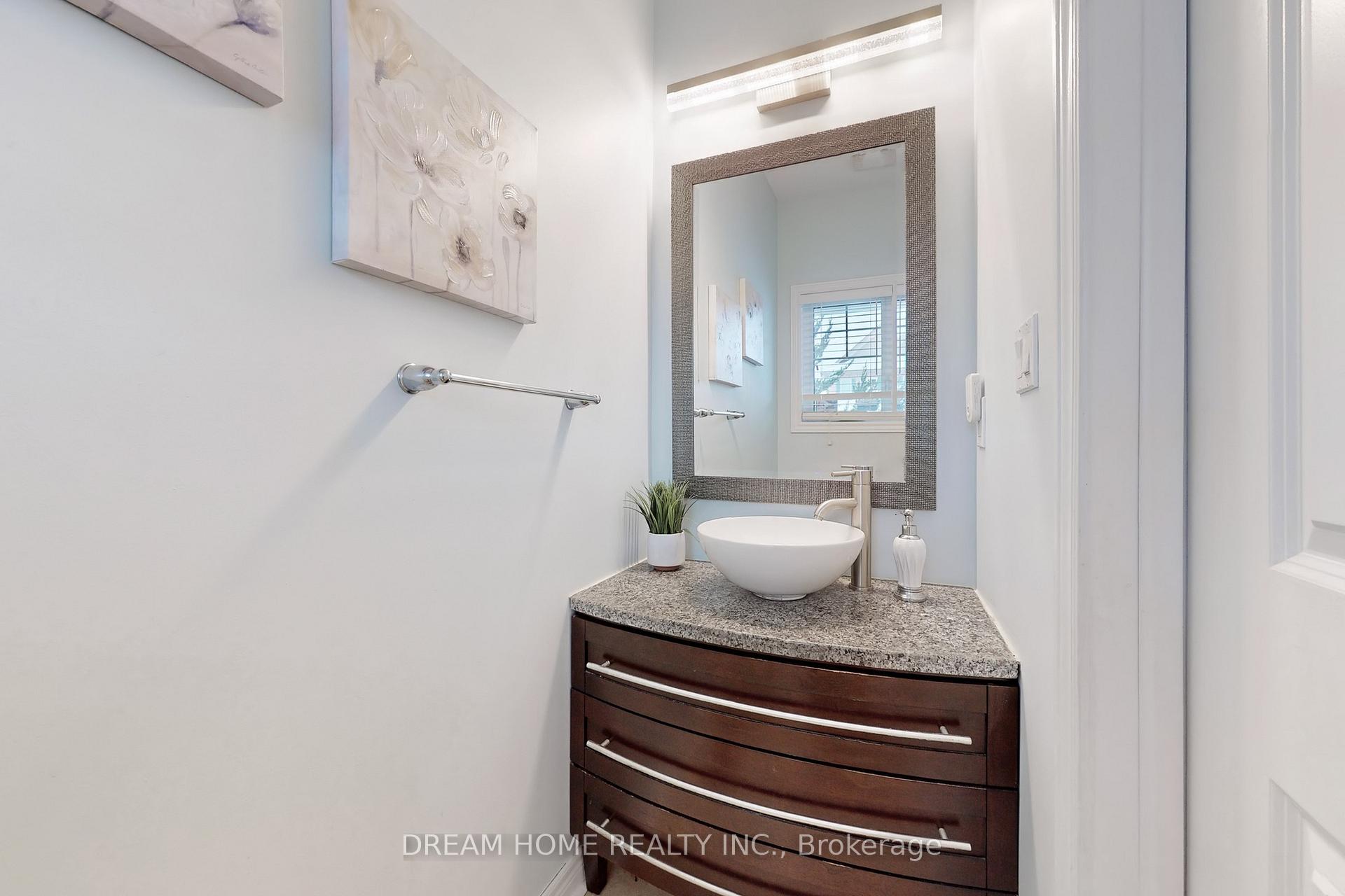 Photo 4 of 63 Murray Tabb Street, Clarington, Bowmanville — HOMEH